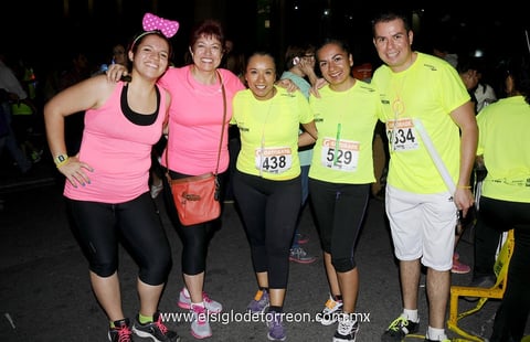 Oly, Rosy, Maribel, Mimí y Rodrigo.