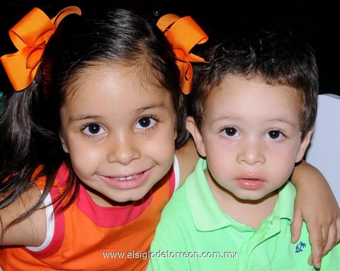 Roberta y Daniel Arratia.