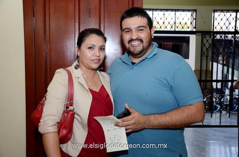 30072013 VANESSA  y Carlos.