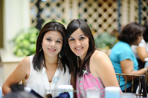 Sofía Iracheta y Alicia Rodríguez.