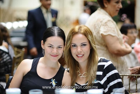 Ale de la Fuente y Adriana Reza.