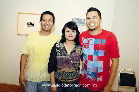 Arturo, Ana Karen y Fernando.