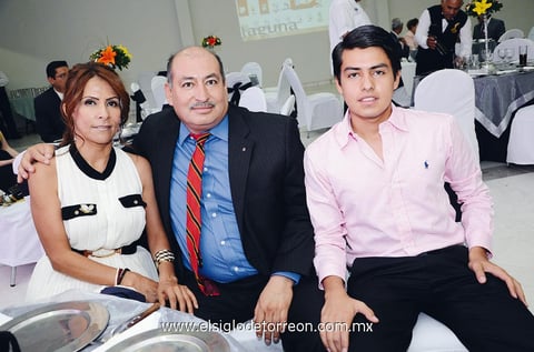 Bety, Arturo y Arturo.
