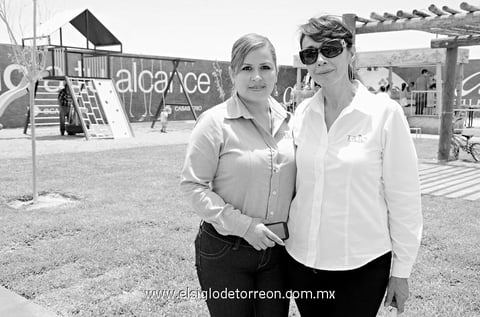 Marine y Marcela.