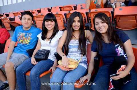 03082013 CARLOS,  Nohemí, Isis y Gaby.
