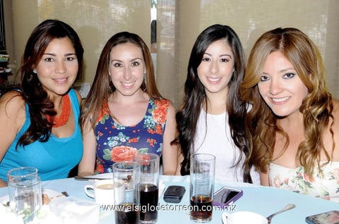 06082013 ALE,  Macarena y Stephy.