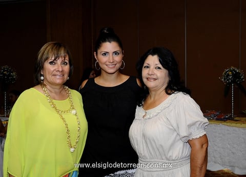 Hercilia Rodríguez,  Angélica Martínez y Dora Ramos.
