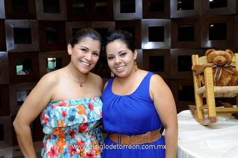 Vita,  Dayis y Martha.