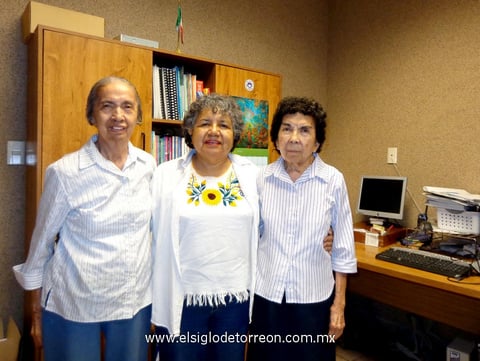 Srita. Rosa María Mijares, Guadalupe García Salas y Miriam Chiw Mijares.