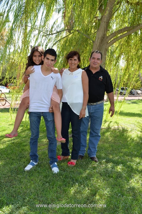 08082013 MARIFER,  José Carlos, Malena y Carlos Martín.