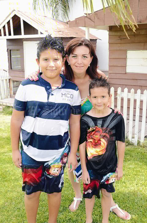 Alejandro, Gabriela y Fernando.