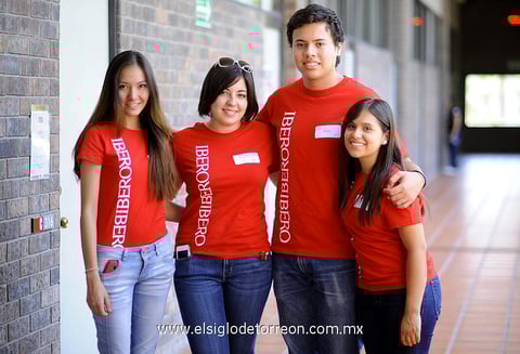 10082013 LORENA,  Eloísa, Alan y Ana Cecy.