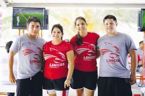 11082013 CéSAR,  Bárbara, Melissa y "Bimbo".