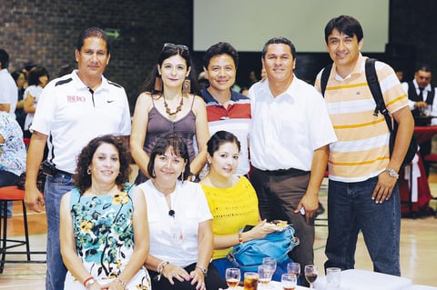 11082013 MEMO  Martínez, Elsa Robles, Luis Meléndez, Víctor Tea, Ricardo Calderón, Luz María López, Luz Elena Castro y Gaby Aguilar.