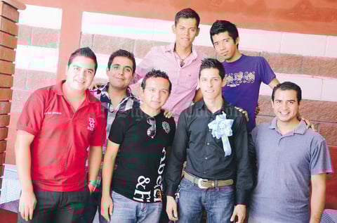 11082013 AMIGOS.  Isaí, Beto, Aarón, Alan, Juan Antonio, Alfredo y Eder.