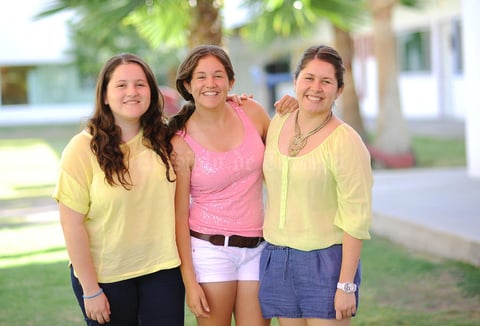 Arantza.  Sabrina y Samantha.