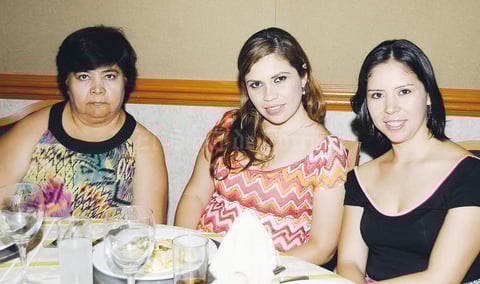 Mariana Tarín, Mayra Castañeda y Coco Mendoza.