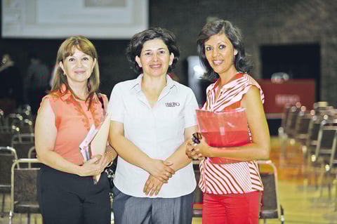 Sonia  Maeda, Oralia Valdez y Norma Rojas.