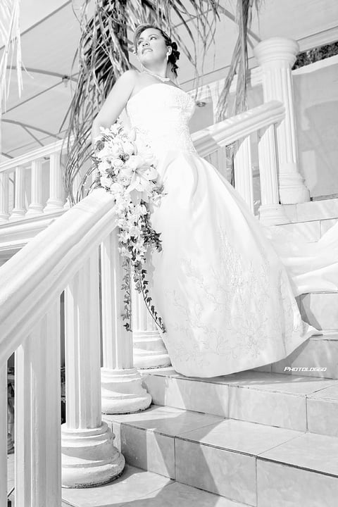 Srita. Tanya  Cecilia Espinoza Hernández el dí­a de su matrimonio con el Sr. Francisco Adalberto Muñoz Peña.- Photologgo Fotografí­a