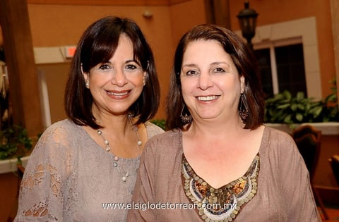 18082013 SUSANA  y Lupita.