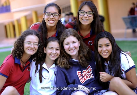 22082013 ELAIME,  Paulina, Ana Cristy, Gaby, Silvana y Yuri.