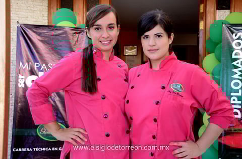 22082013 CECY HERRERA  y Carolina Mendoza.