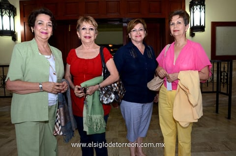 23082013 CUQUITA,  Gloria, Olivia y Sara.