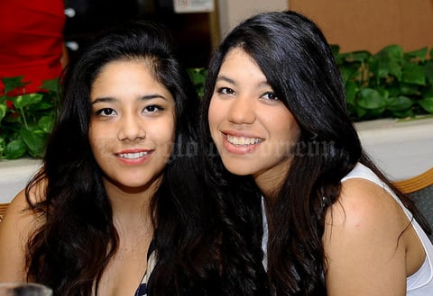 Caro Casas y Arantxa Lara.