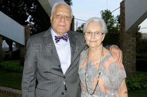 José Jesús Espinosa Díaz y Silvia Amelia Vidal Fuentes.