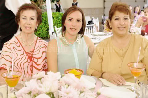 Sra. Romero, Marcia y Rosy.