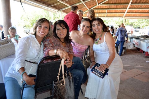 Alex, Ely, Julieta y Tere.