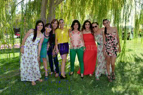 Lelu, Cristy, Pamela, Cecy, Tere, Jaque, Angie y Vania.