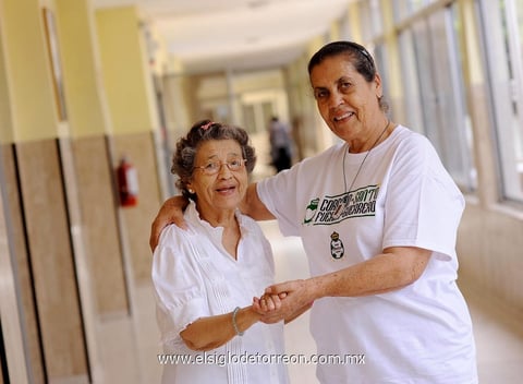 28082013 MARíA  Tolosa y Carmen Sánchez.