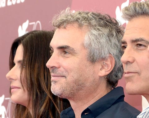 "Es un largo viaje en el que los protagonistas tienen que enfrentarse a muchos obstáculos y problemas", explicó Cuarón en la rueda de prensa de presentación de una película con la que regresa a la dirección de ficción siete años después de "Children of men".