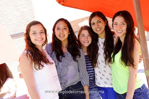 30082013 AMIGAS.  Marisa, Maryfer, Laura, Andrea y Brenda.