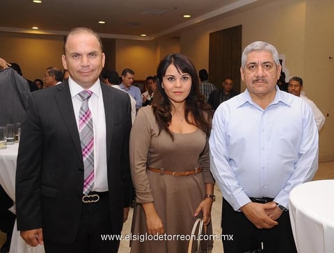 31082013 MARCOS DURáN,  Karina López y Humberto Solís.