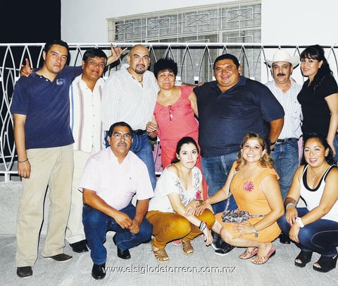01092013 REUNIóN MENSUAL:   Pepe, Juan Carlos, Chano, Mireya, Manuel, Beto, Gris, Nacho, Corina, Alejandra y Lupita.