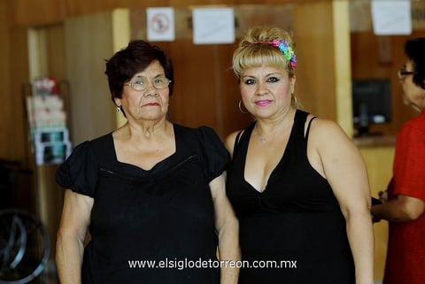 EN EL TEATRO.  Lidia y Lidia.
