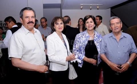 Enrique, Silvia, Esperanza y Horacio.