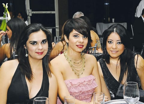 Ana Cristina, Melissa y Montserrat.