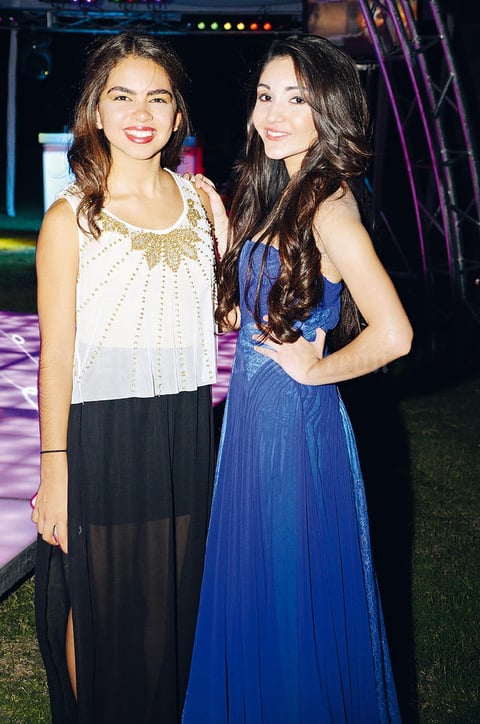 Sara y Alejandra.