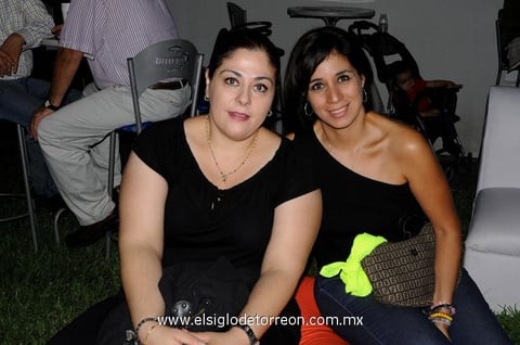 06092013 NATALIA  y Claudia.