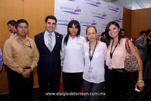 07092013 JOSé GUADALUPE DE LA CRUZ,  Ángel Fernández, Ilse Magallanes, Miriam Velázquez y Mayte Valdés.
