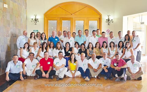 08092013 REUNIÓN DE EXALUMNOS.  Gratos momentos disfrutaron los Ex A Tec en su encuentro anual. Ellos pertenecen a la generación 76-78. Festejaron 35 años de egresados.