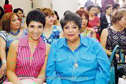 LA FOTO DEL RECUERDO.  Emilia Navedo y Elena Iñigo.
