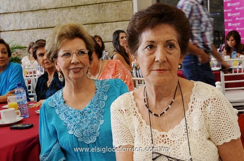 AURORITA  y Perla.