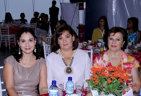 BRíGIDA,  Purry y Neda.