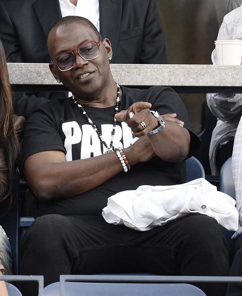 Randy Jackson analizando a detalle el encuentro.