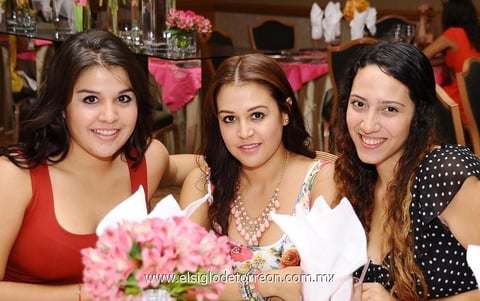 13092013 ANDREA,  Marilú y Coty.