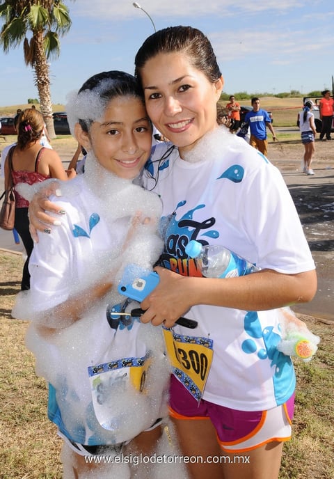 18092013 DIVERTIDA CARRERA.  Eunice e Ivana.